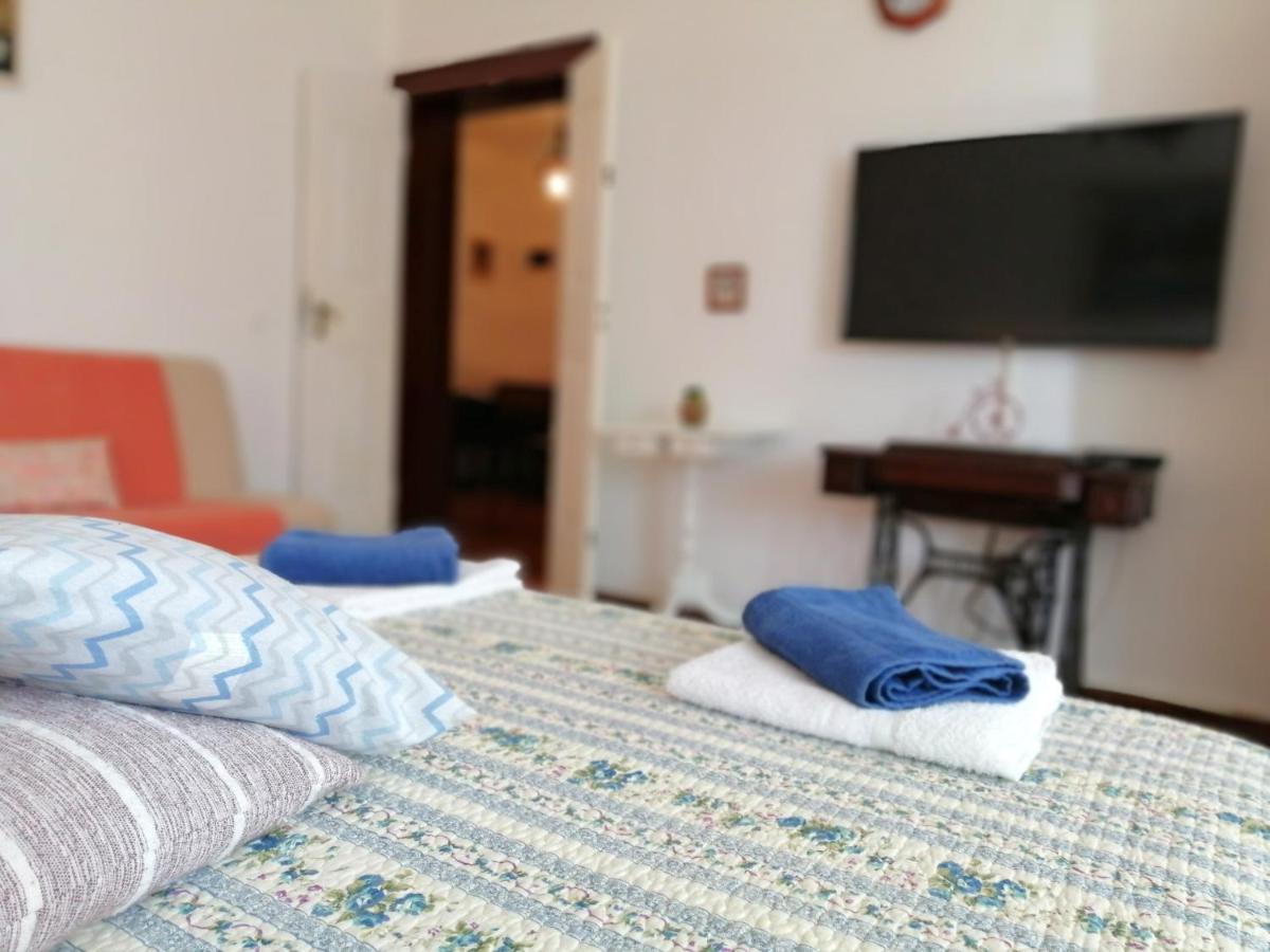 Guest House Barocco ロヴィニ エクステリア 写真