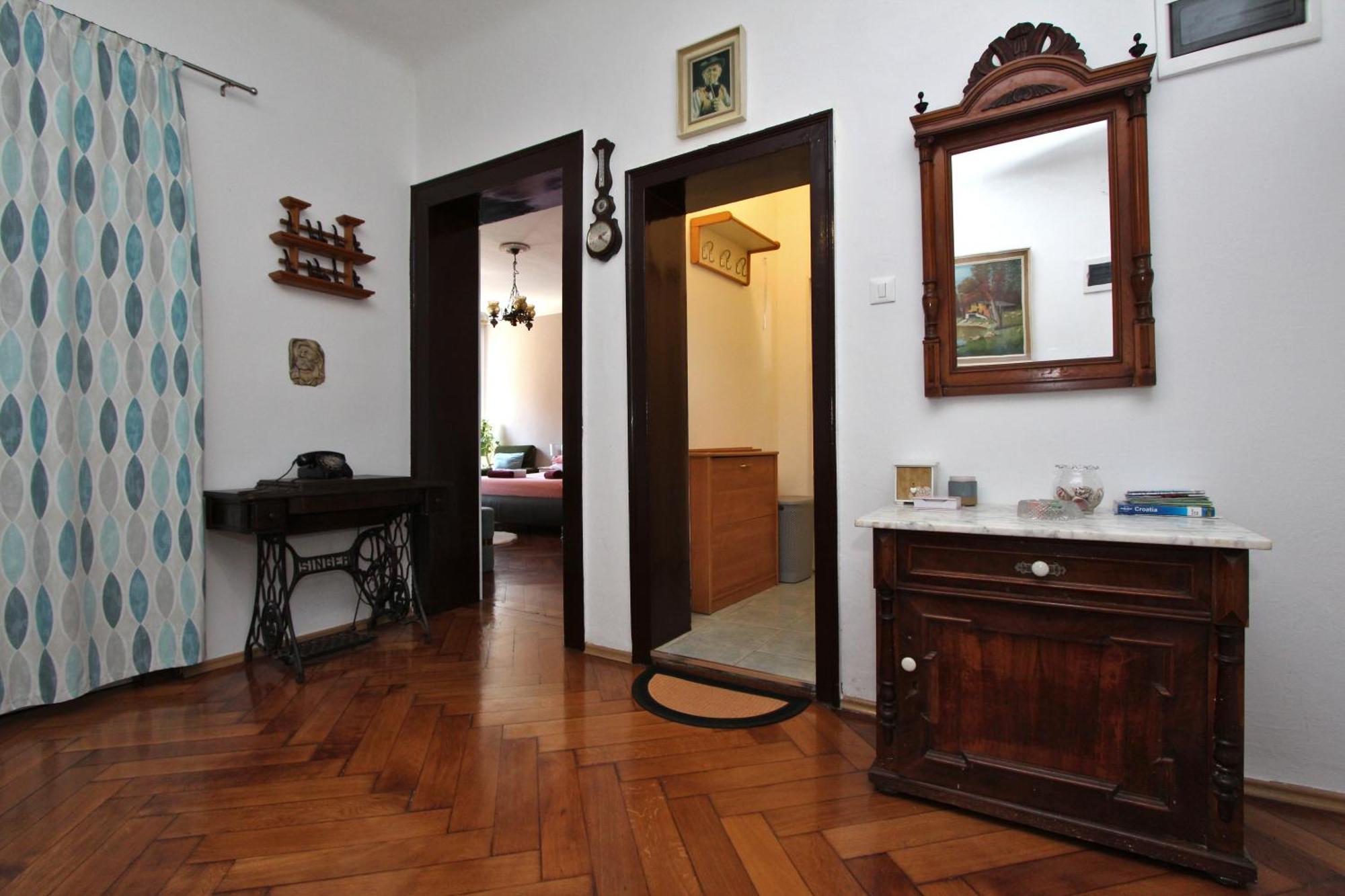 Guest House Barocco ロヴィニ エクステリア 写真